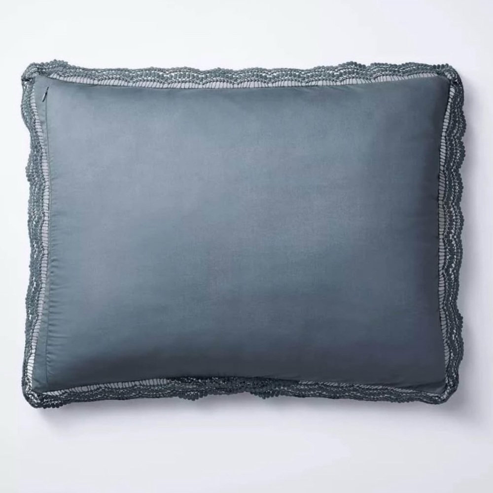 NewFull/Queen Lace Border Cotton Comforter & Sham Set-Threshold w/Studio McGee - Picture 3 of 10